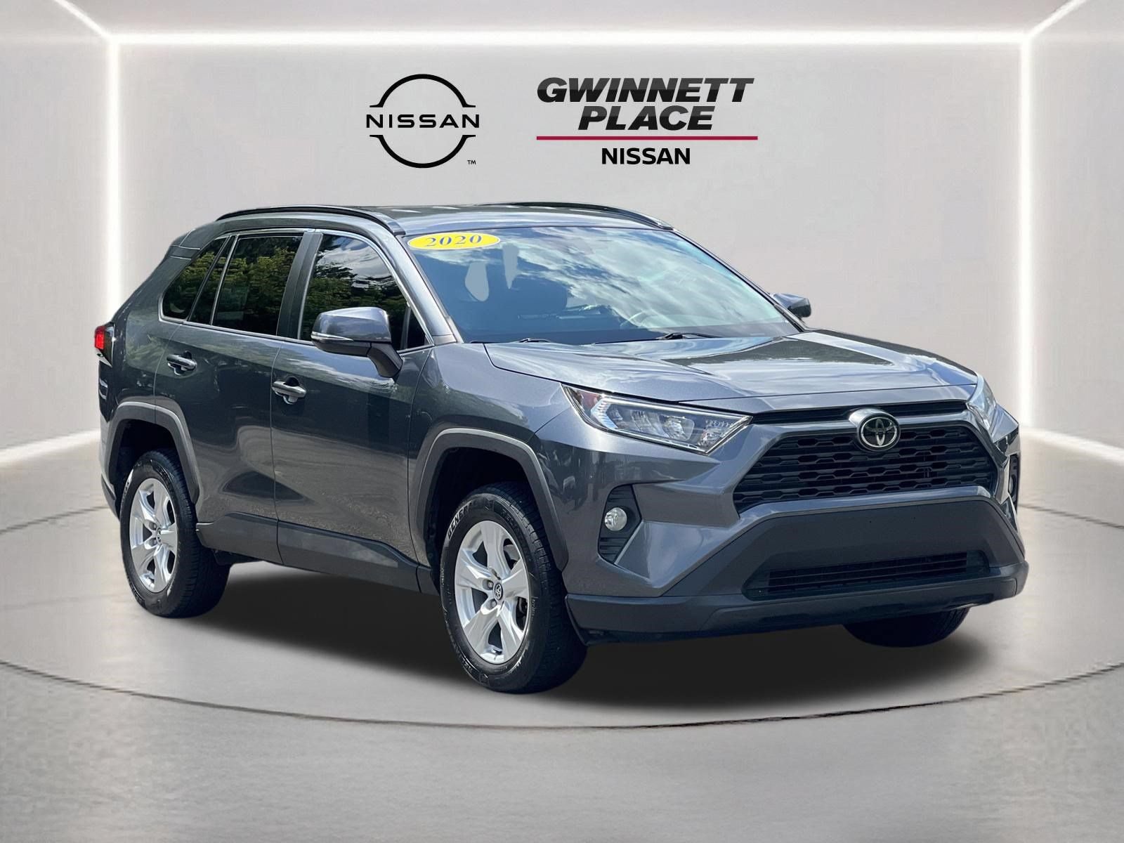 Used 2020 Toyota RAV4 XLE FWD image 26