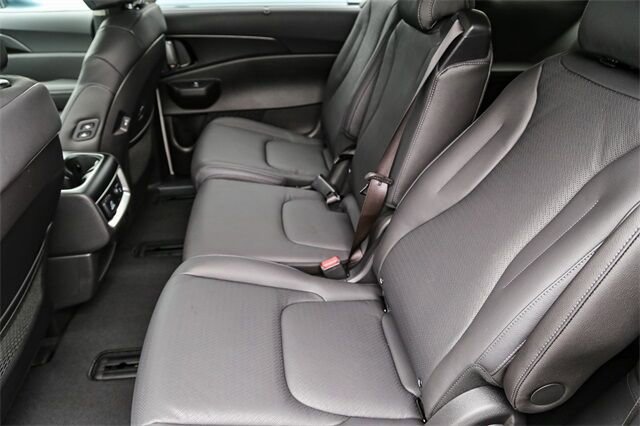 New 2026 Kia Carnival SX Prestige image 13