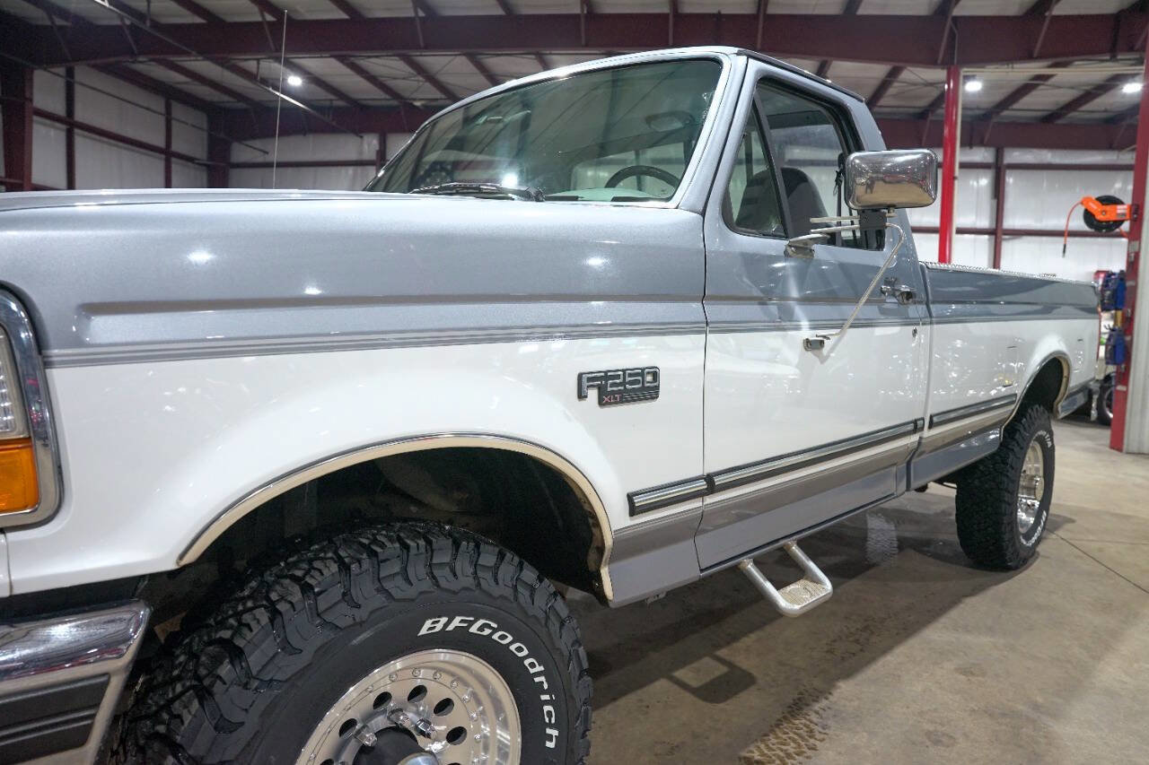 Used 1996 Ford F250 4x4 Regular Cab image 28
