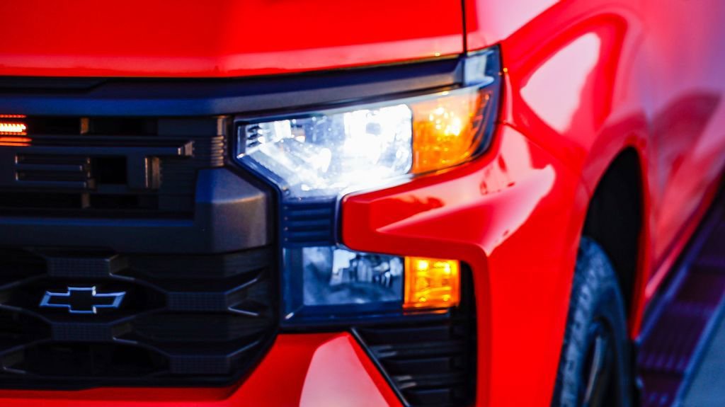 Used 2024 Chevrolet Silverado 1500 Custom w/ LPO, Dark Essentials Package image 5