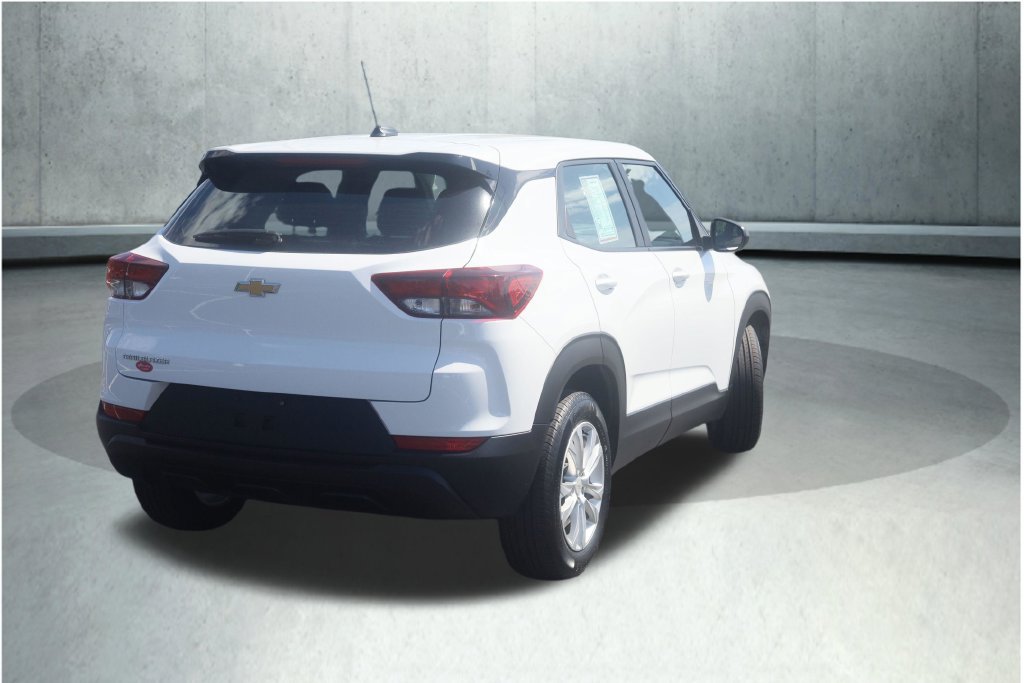 Used 2023 Chevrolet TrailBlazer LS FWD image 7