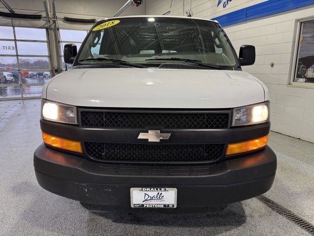 Used 2018 Chevrolet Express 2500 Extended image 3
