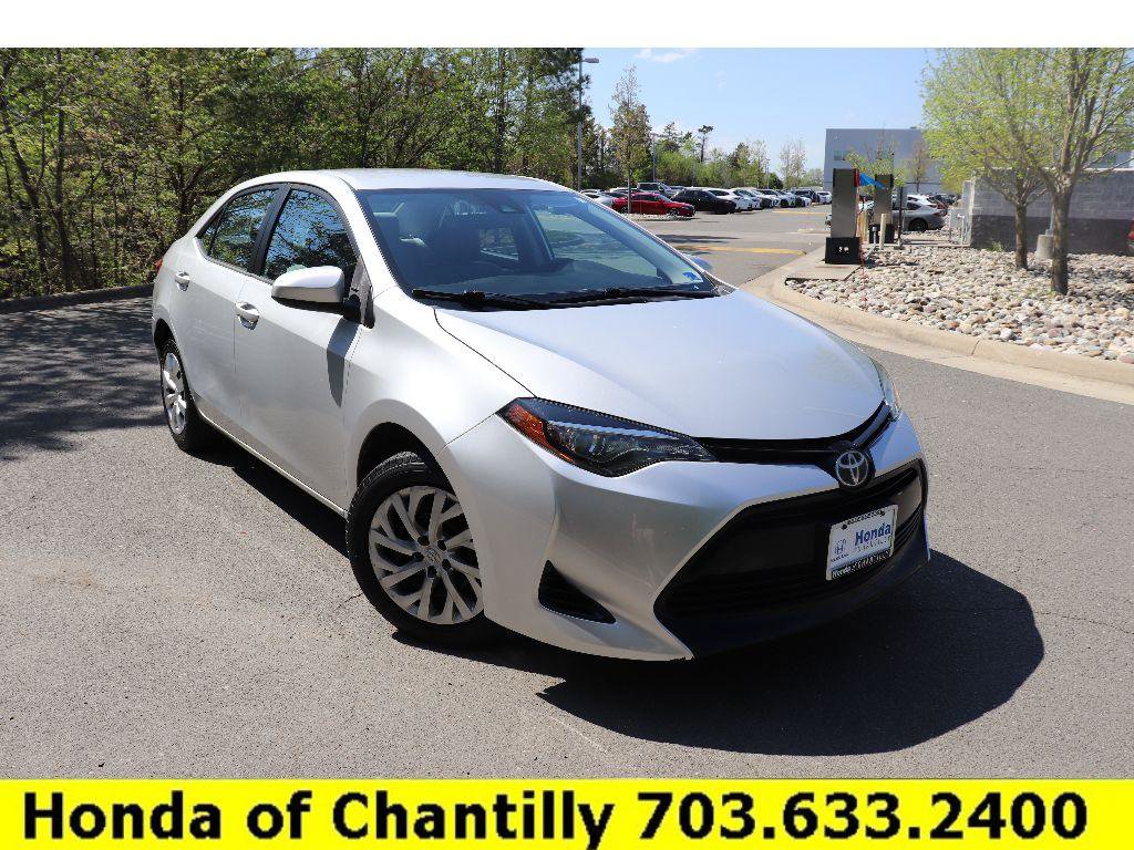Used 2017 Toyota Corolla LE image 1