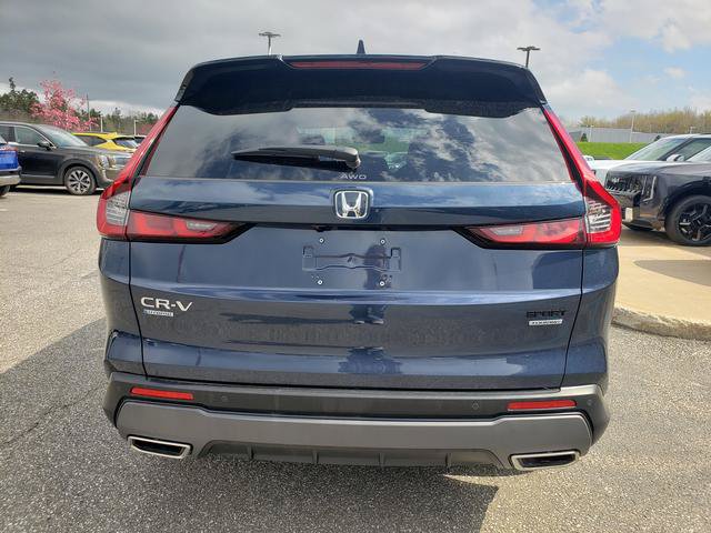 Used 2025 Honda CR-V Sport Touring image 4