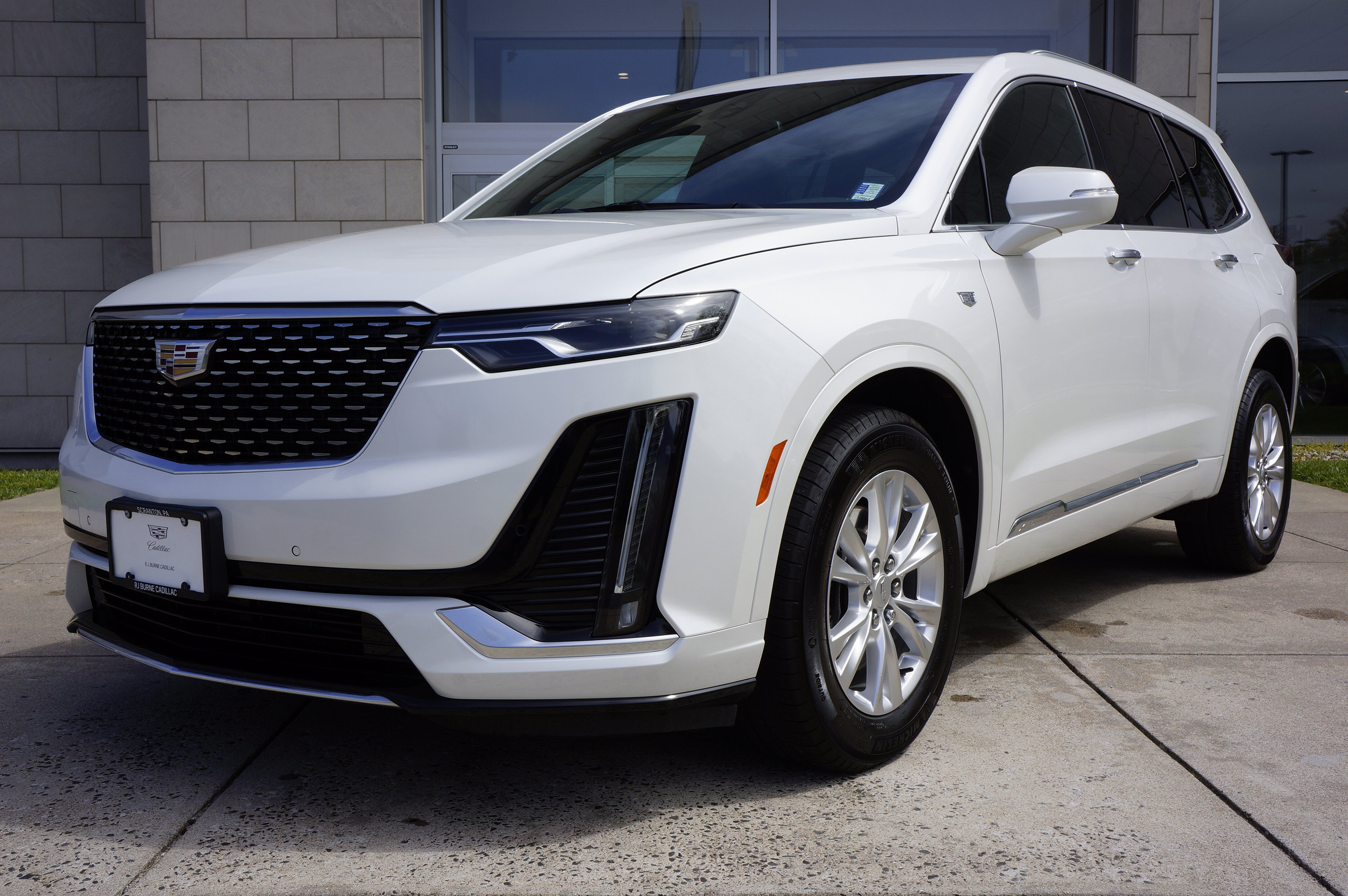 Used 2025 Cadillac XT6 Luxury AWD/4WD image 12