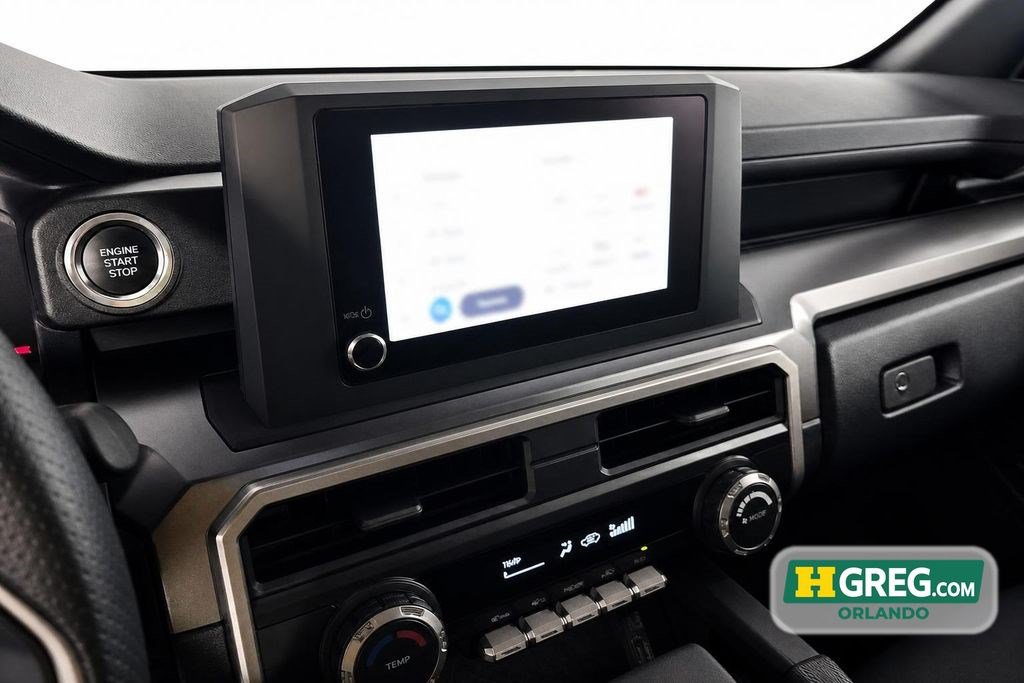 Used 2025 Toyota 4Runner SR5 AWD/4WD image 15