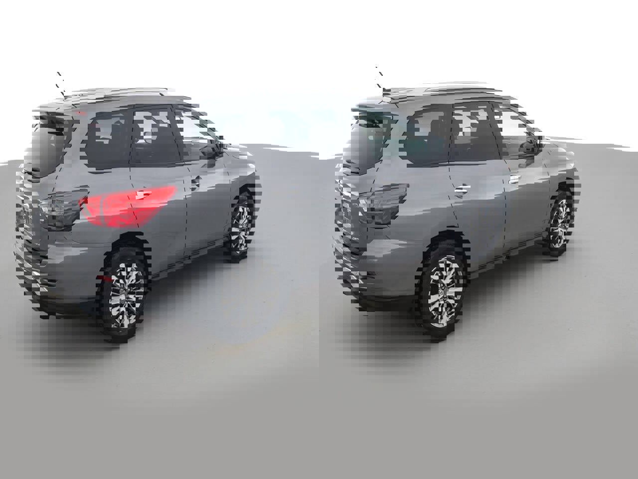 Used 2018 Nissan Pathfinder S image 5