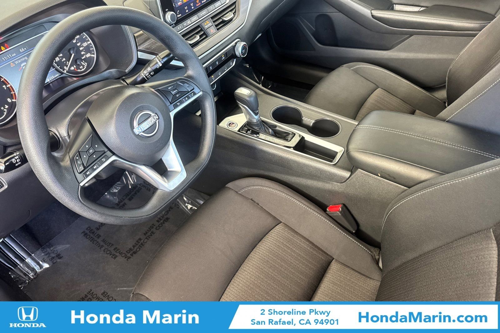 Used 2025 Nissan Altima 2.5 SV FWD image 11