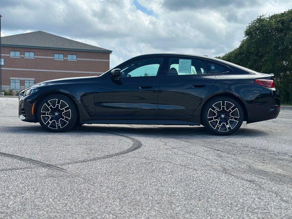 New 2026 BMW 430i xDrive w/ M Sport Package AWD/4WD image 4