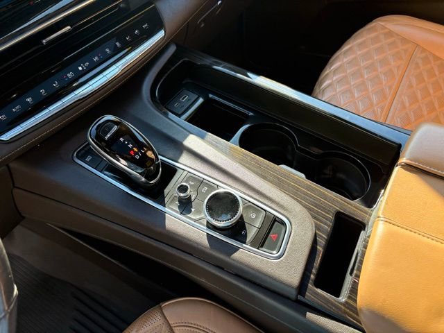 Used 2021 Cadillac Escalade ESV Premium Luxury w/ Performance Package image 22