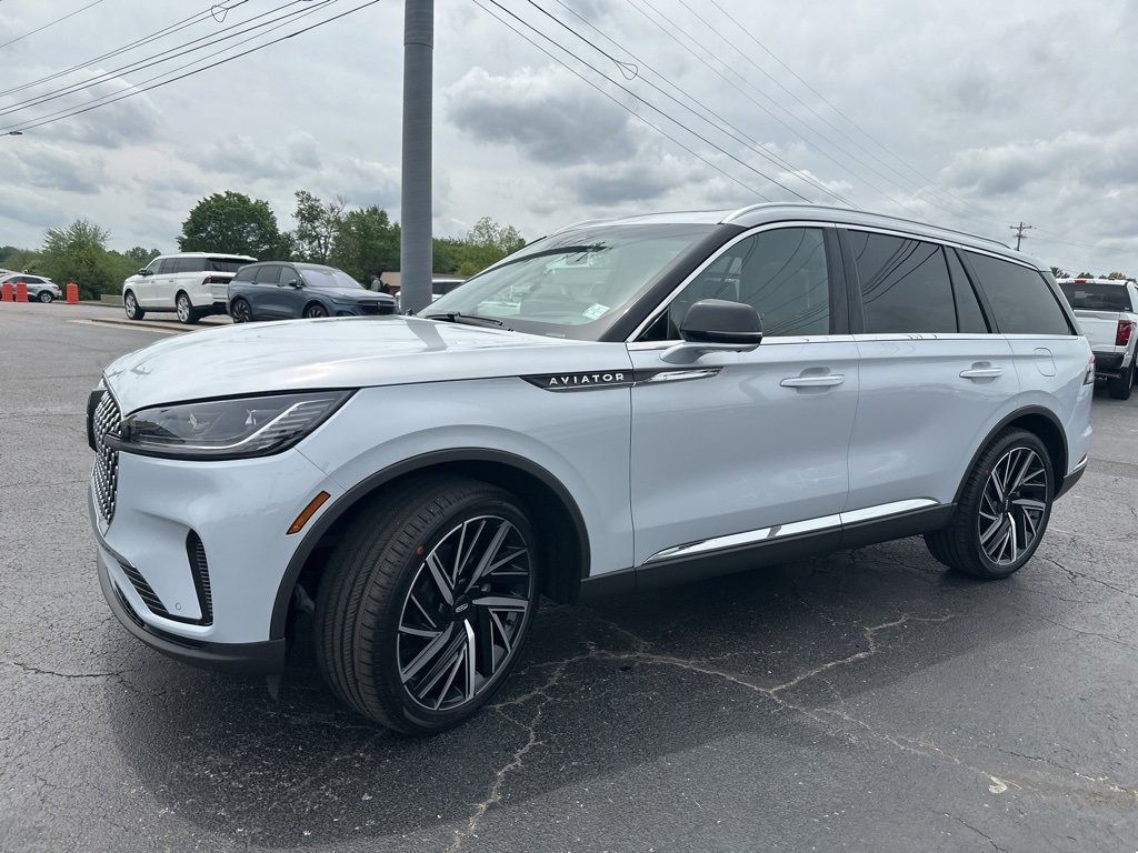 New 2025 Lincoln Aviator Reserve w/ Equipment Group 201A image 31