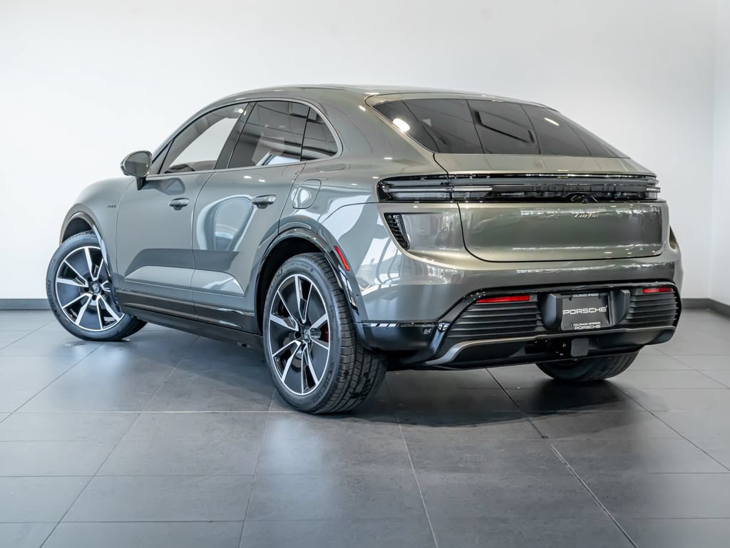 New 2026 Porsche Macan Turbo Electric AWD/4WD image 3