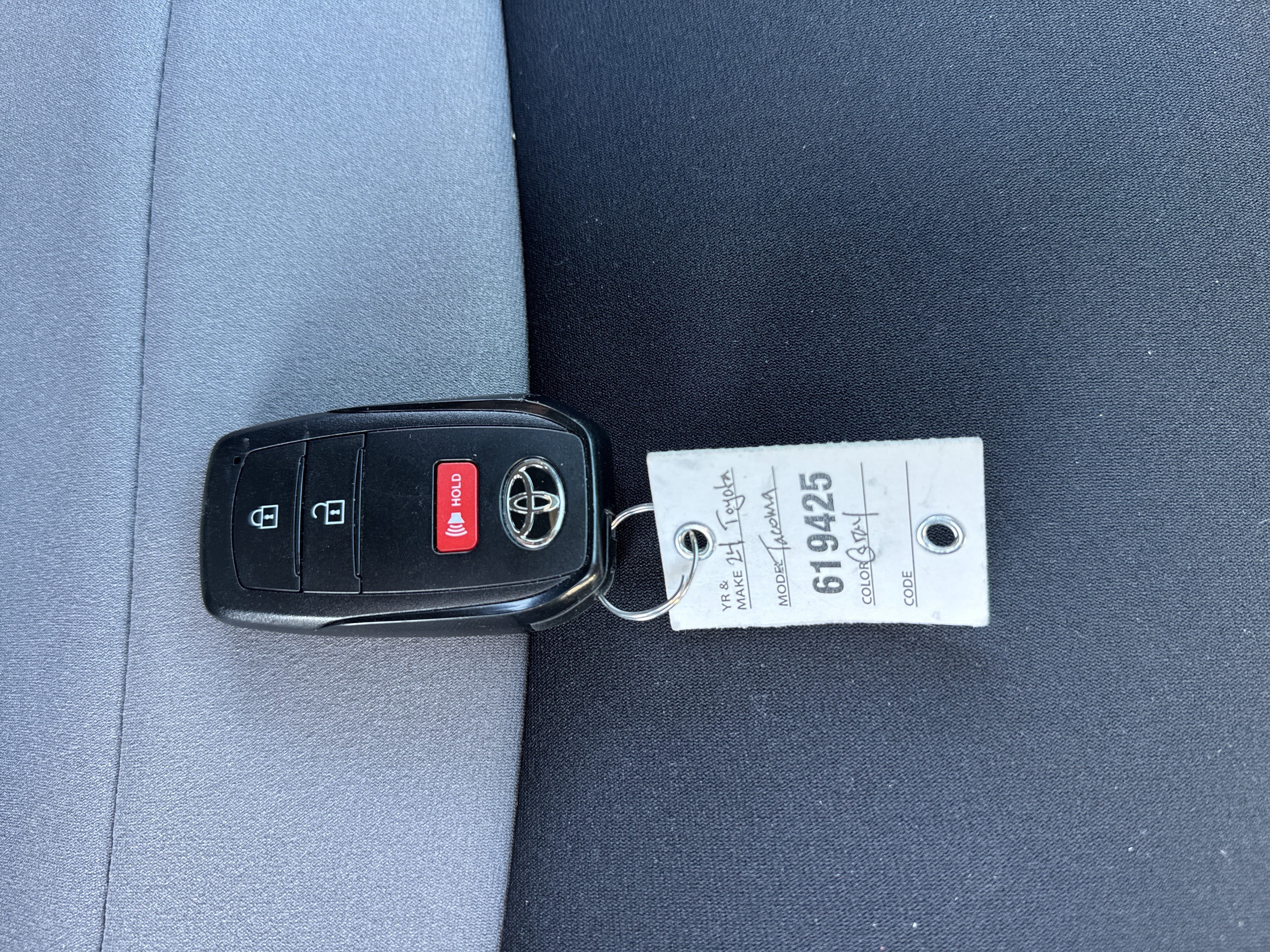 Used 2024 Toyota Tacoma TRD Off-Road image 23