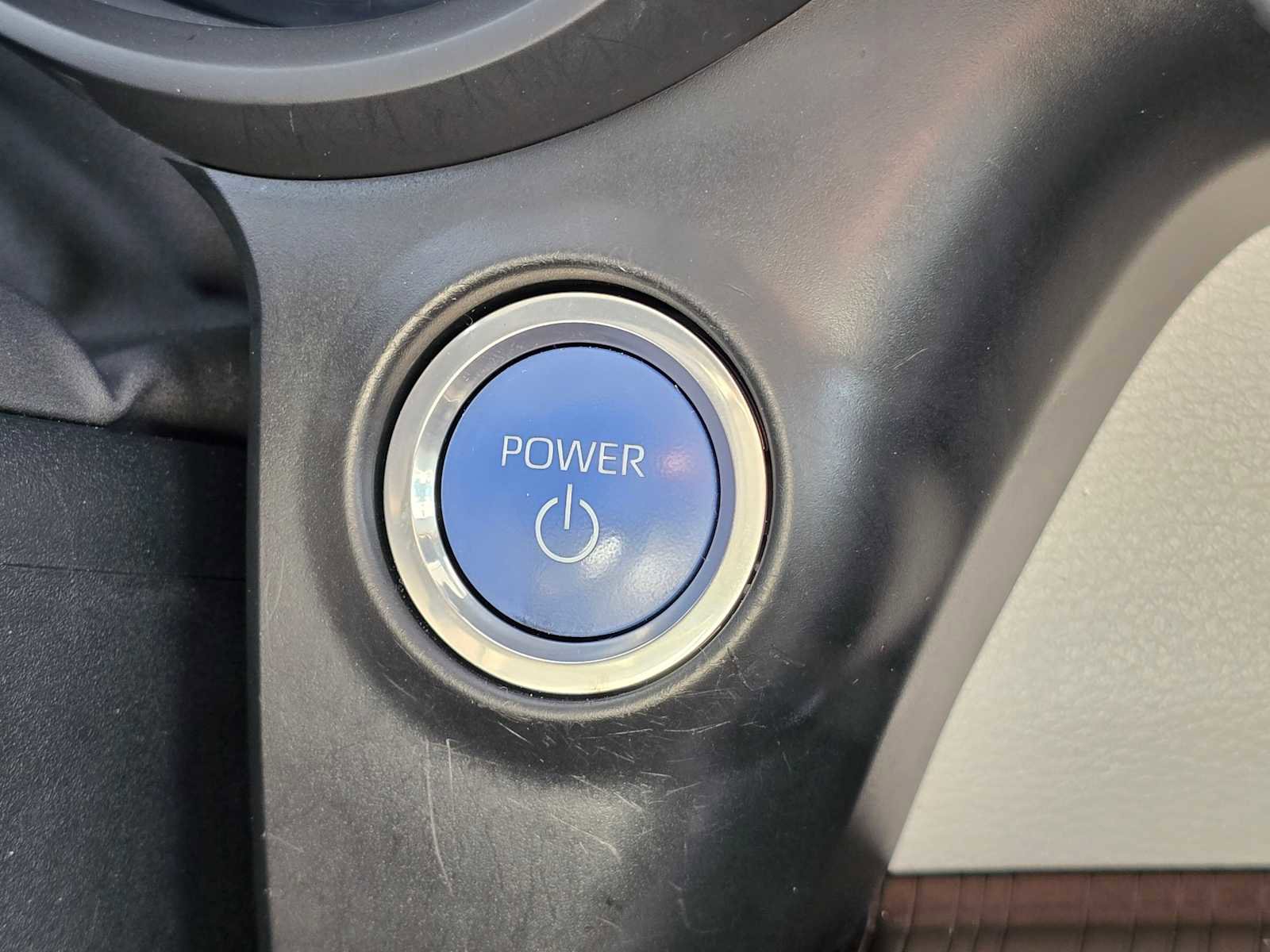 Used 2022 Toyota Sienna XLE image 37