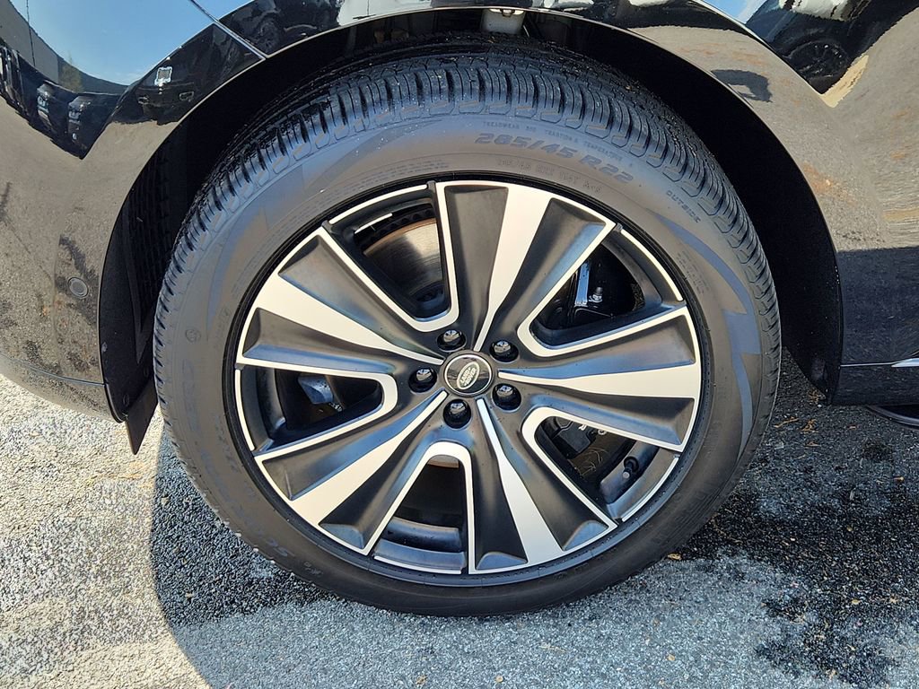 Used 2023 Land Rover Range Rover SE image 9