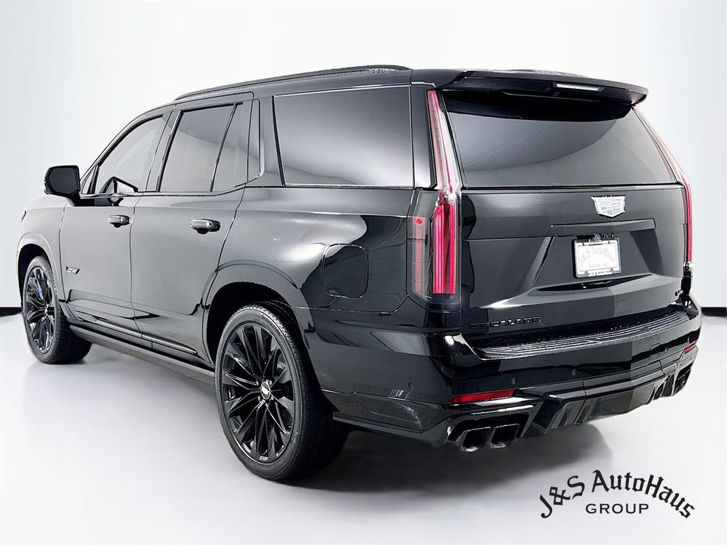 Used 2025 Cadillac Escalade V w/ LPO, ONYX Package image 5