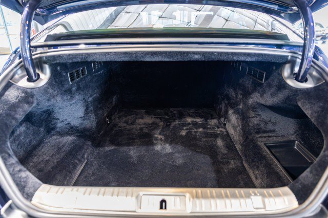 Used 2017 Rolls-Royce Wraith RWD image 27