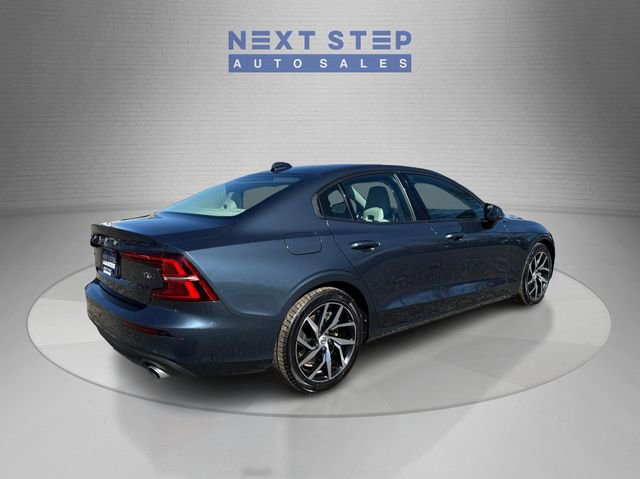 Used 2020 Volvo S60 T6 Momentum w/ Protection Package Premier AWD/4WD image 8