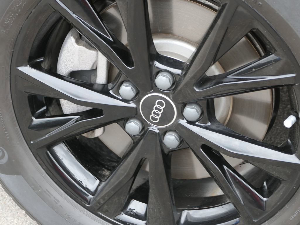 Used 2024 Audi Q3 2.0T Premium image 10