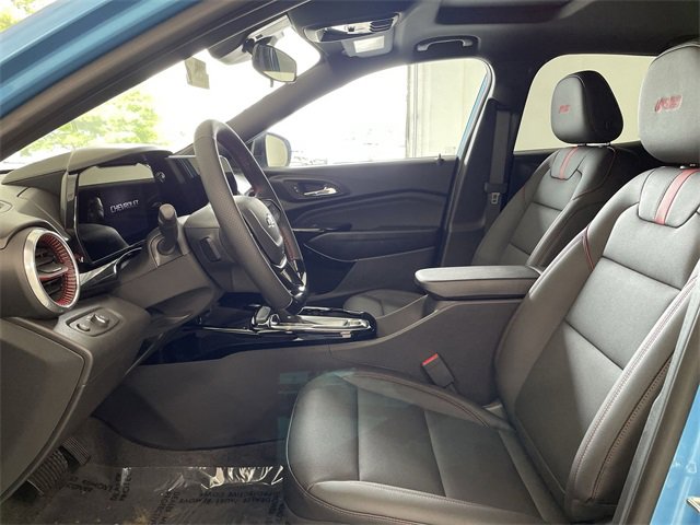 New 2025 Chevrolet Trax RS w/ Sunroof Package image 19