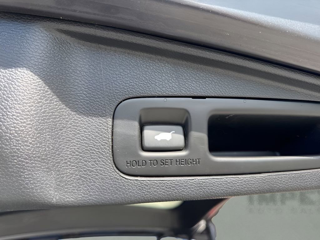 Used 2018 Honda CR-V Touring image 31