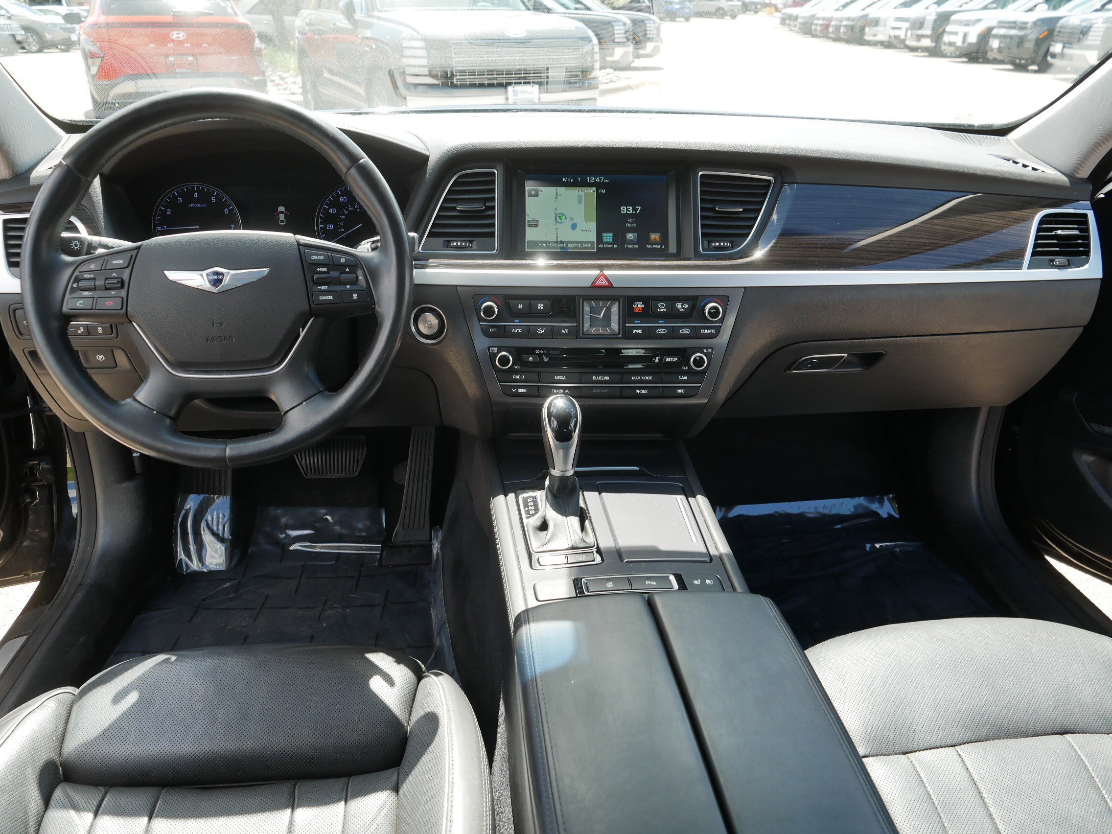 Used 2015 Hyundai Genesis 3.8 w/ Option Group 03 AWD/4WD image 21