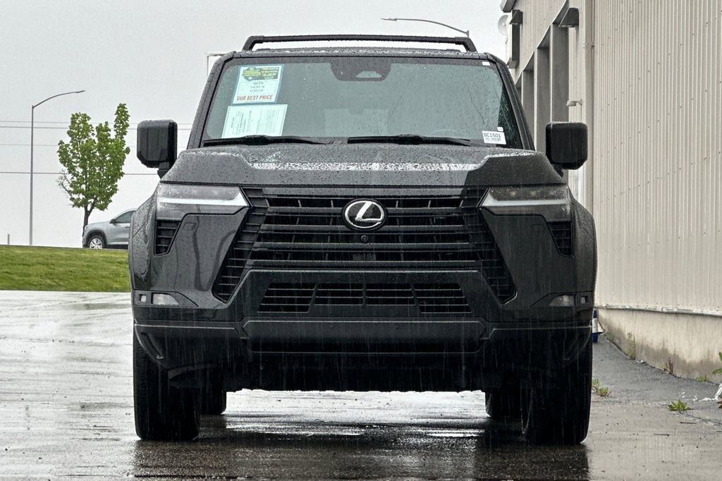Used 2025 Lexus GX 550 w/ Cold Area Package image 9