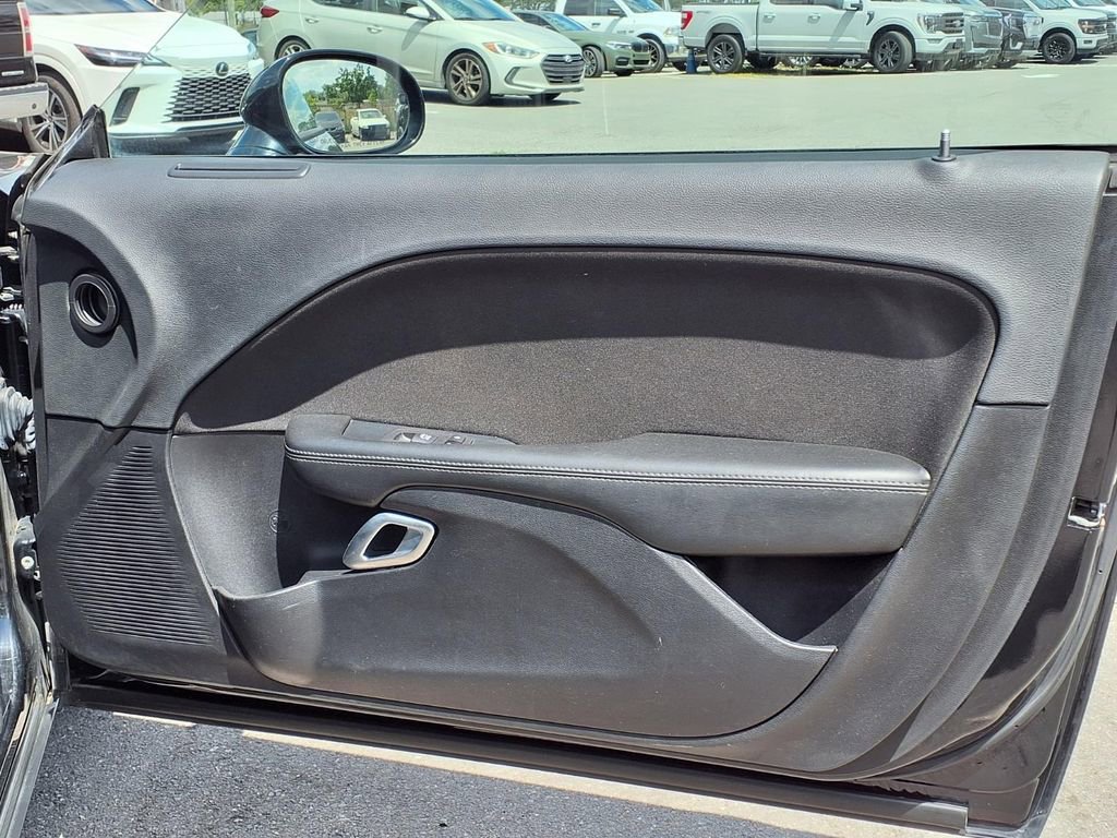 Used 2020 Dodge Challenger SXT RWD image 12
