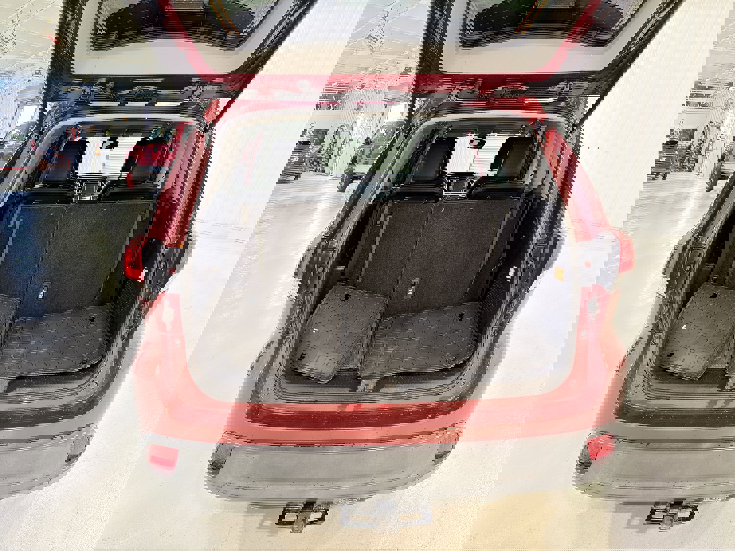 Used 2019 Toyota Highlander SE image 29