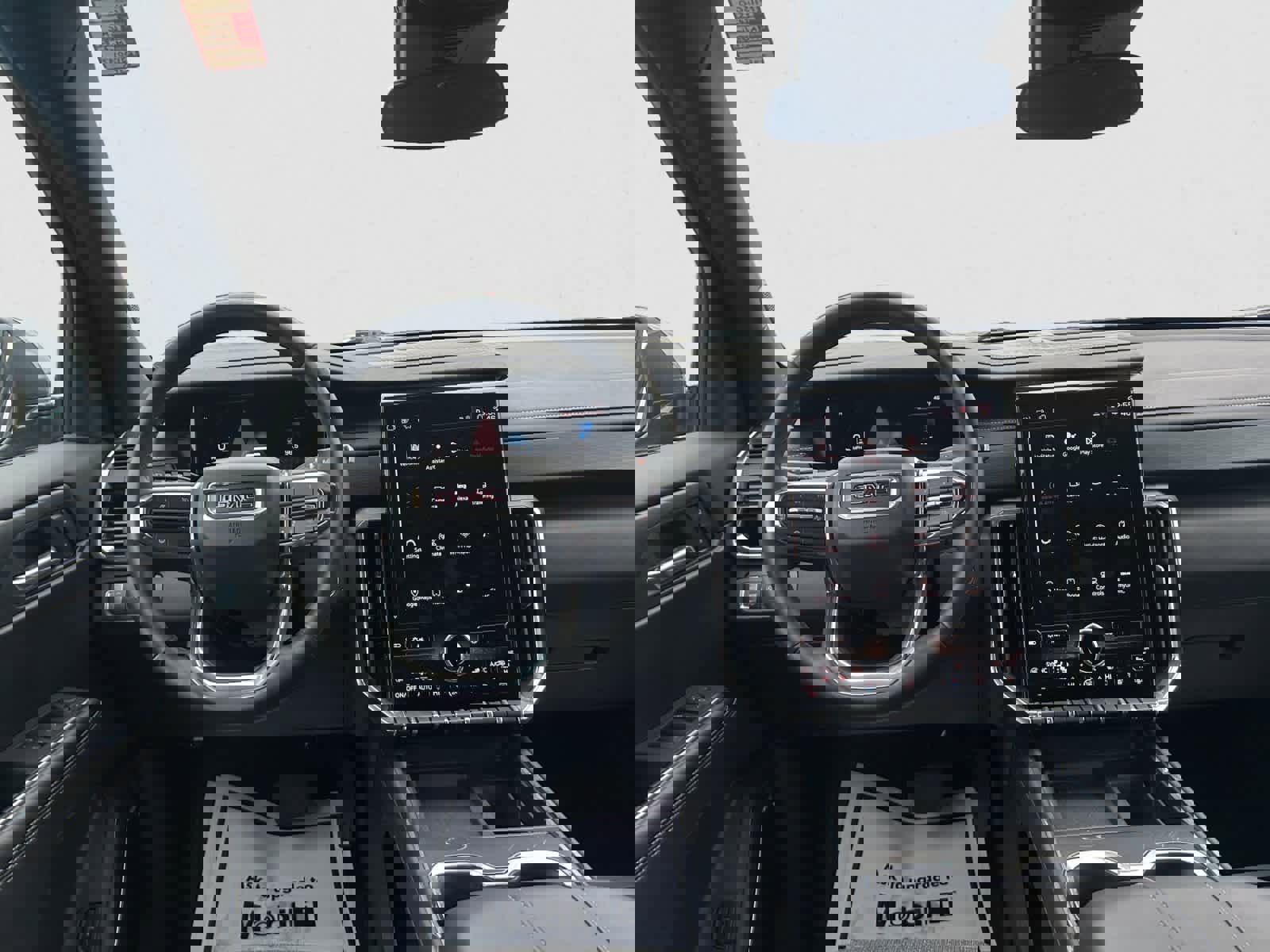 Used 2025 GMC Acadia Elevation image 15