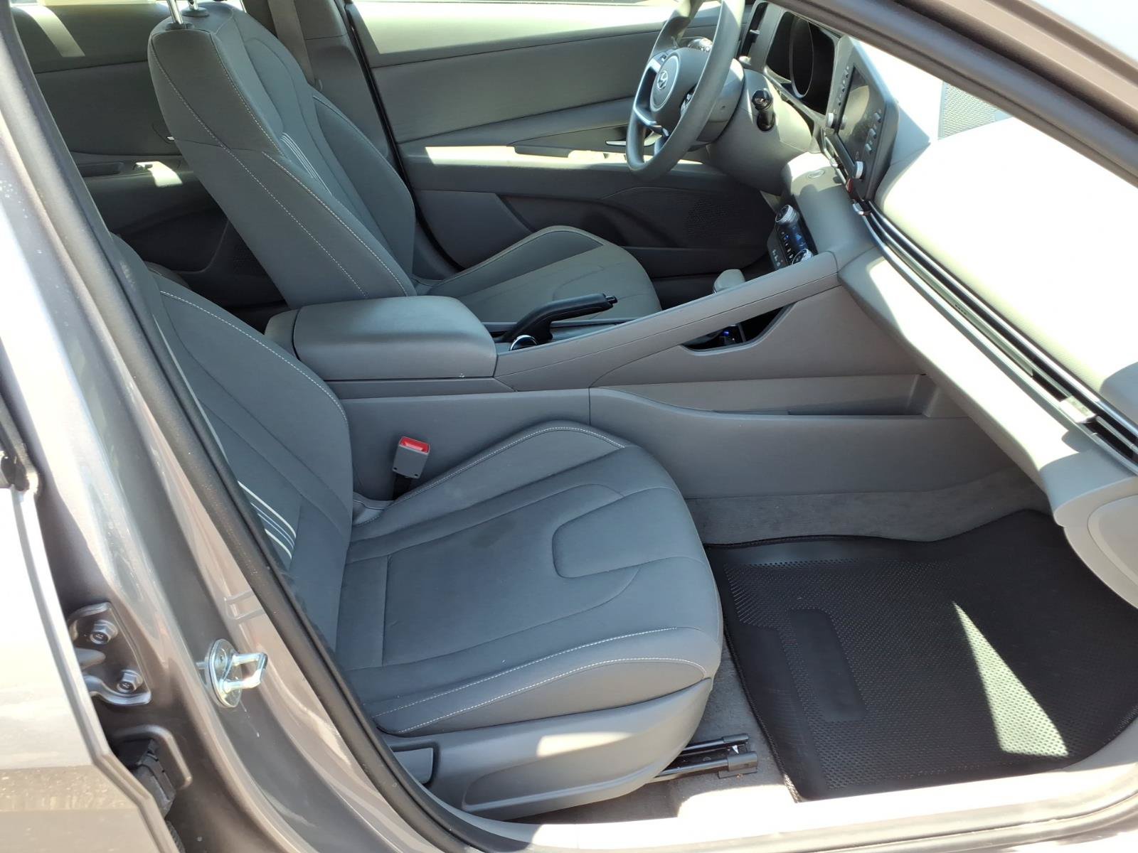Certified 2023 Hyundai Elantra SEL FWD image 11
