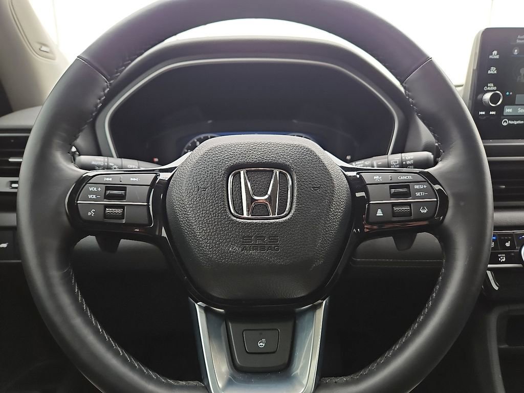Used 2025 Honda Pilot Elite image 30