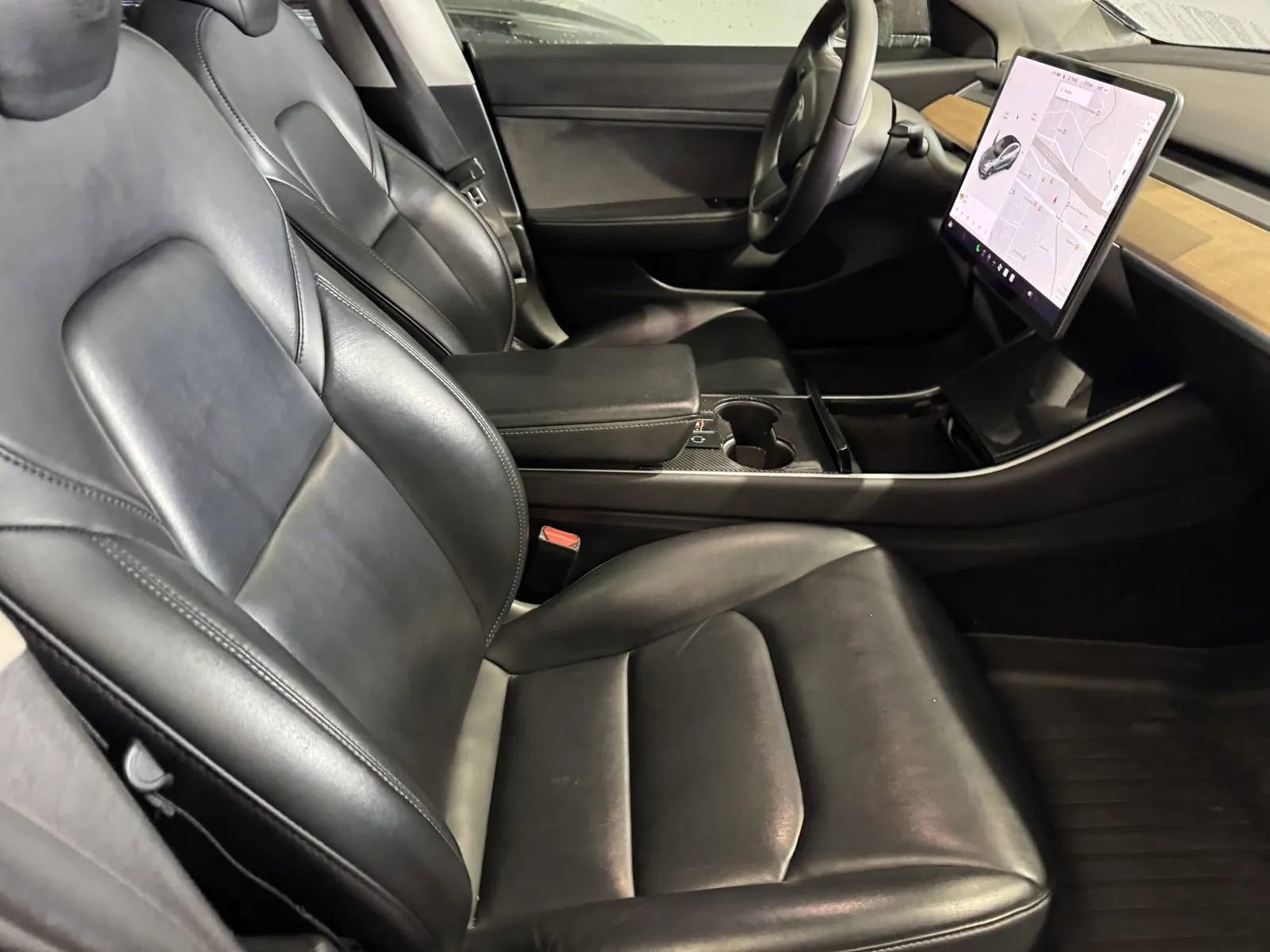 Used 2020 Tesla Model 3 Standard Range Plus image 6