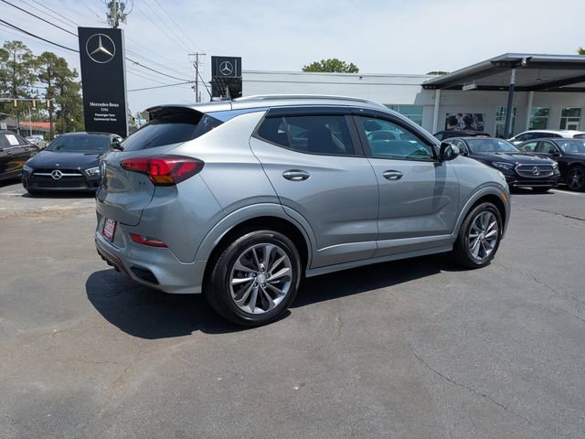 Used 2023 Buick Encore GX Select w/ Sport Touring Package FWD image 5