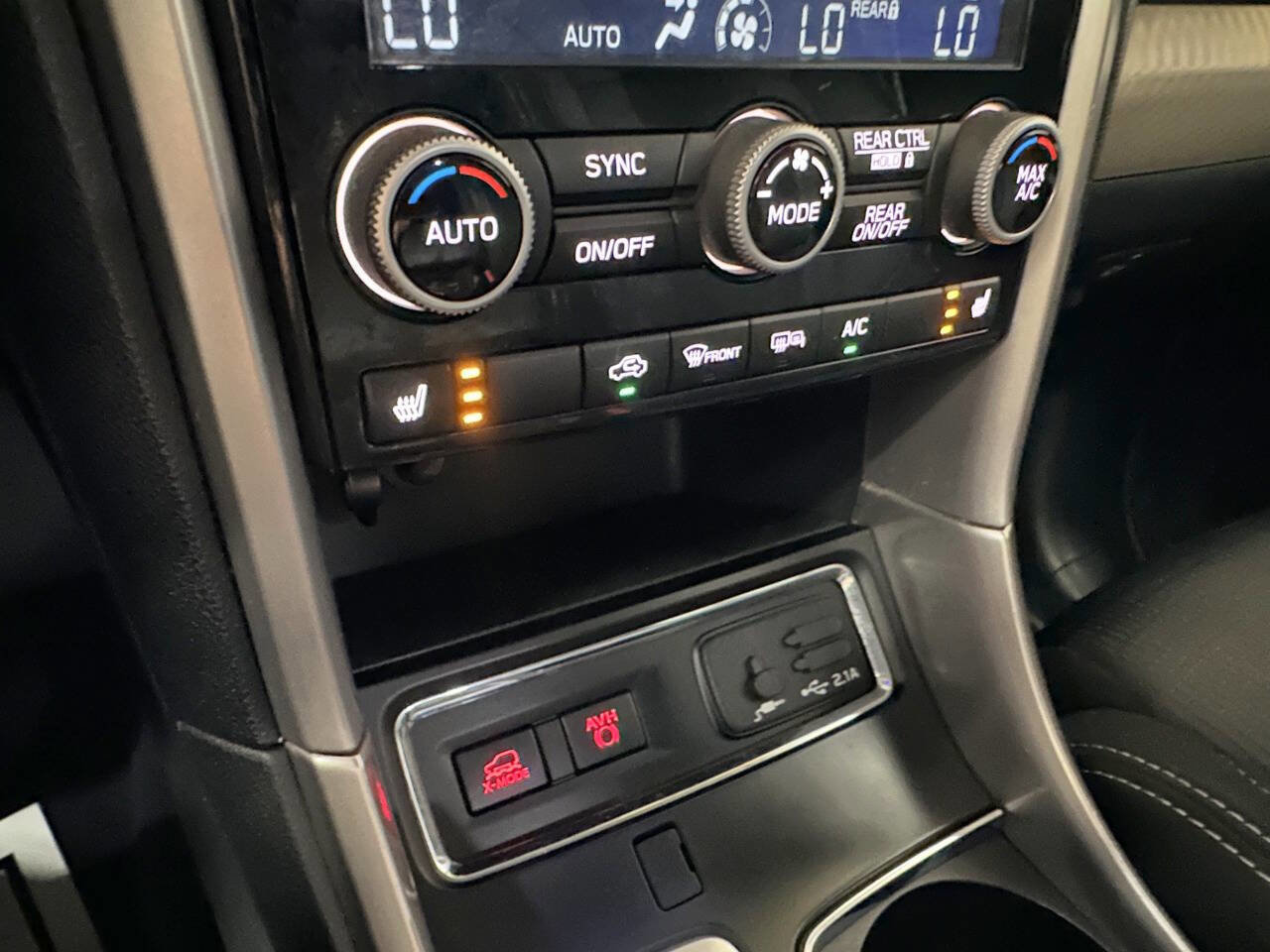 Used 2019 Subaru Ascent Premium image 21