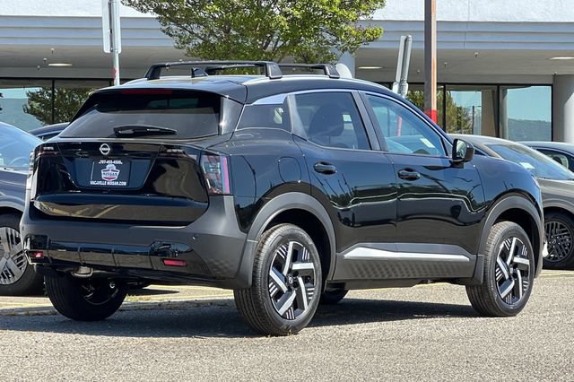 Certified 2026 Nissan Kicks SV w/ Charging Package FWD image 4
