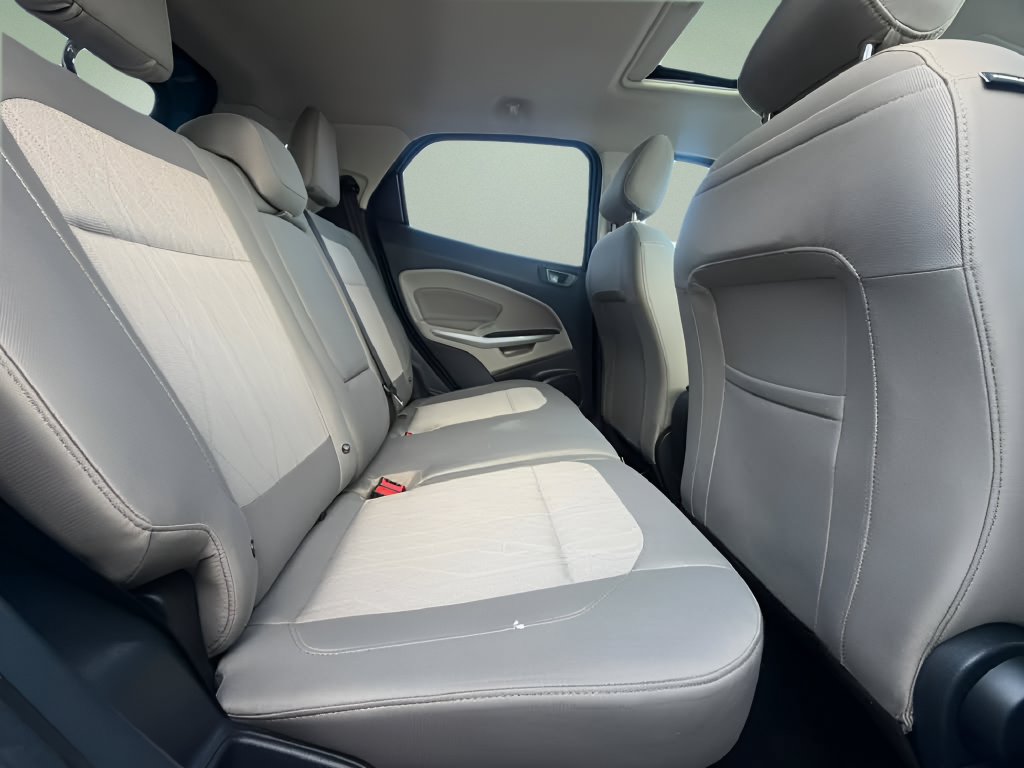 Used 2020 Ford EcoSport SE w/ SE Convenience Package AWD/4WD image 18