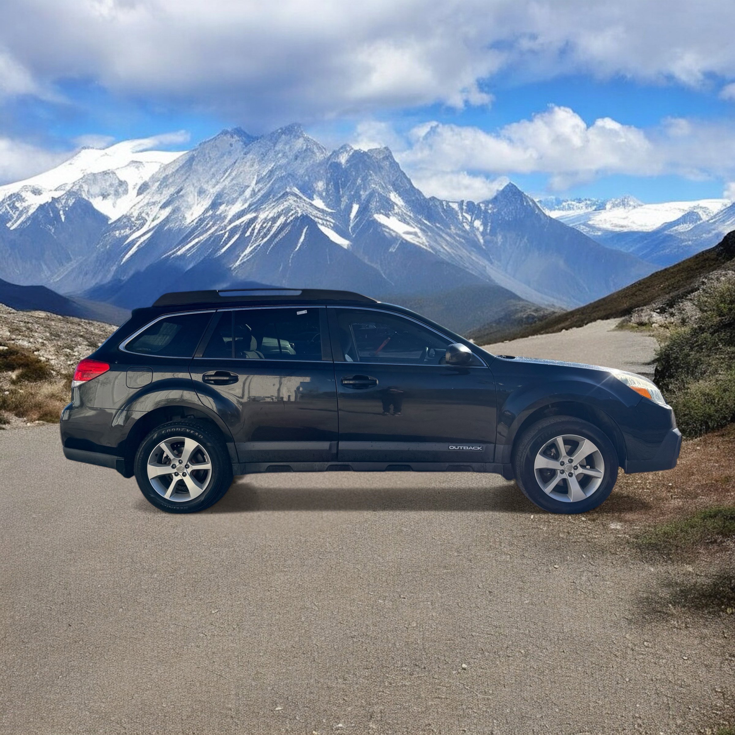 Used 2013 Subaru Outback 2.5i Premium w/ Popular Pkg 1B image 6