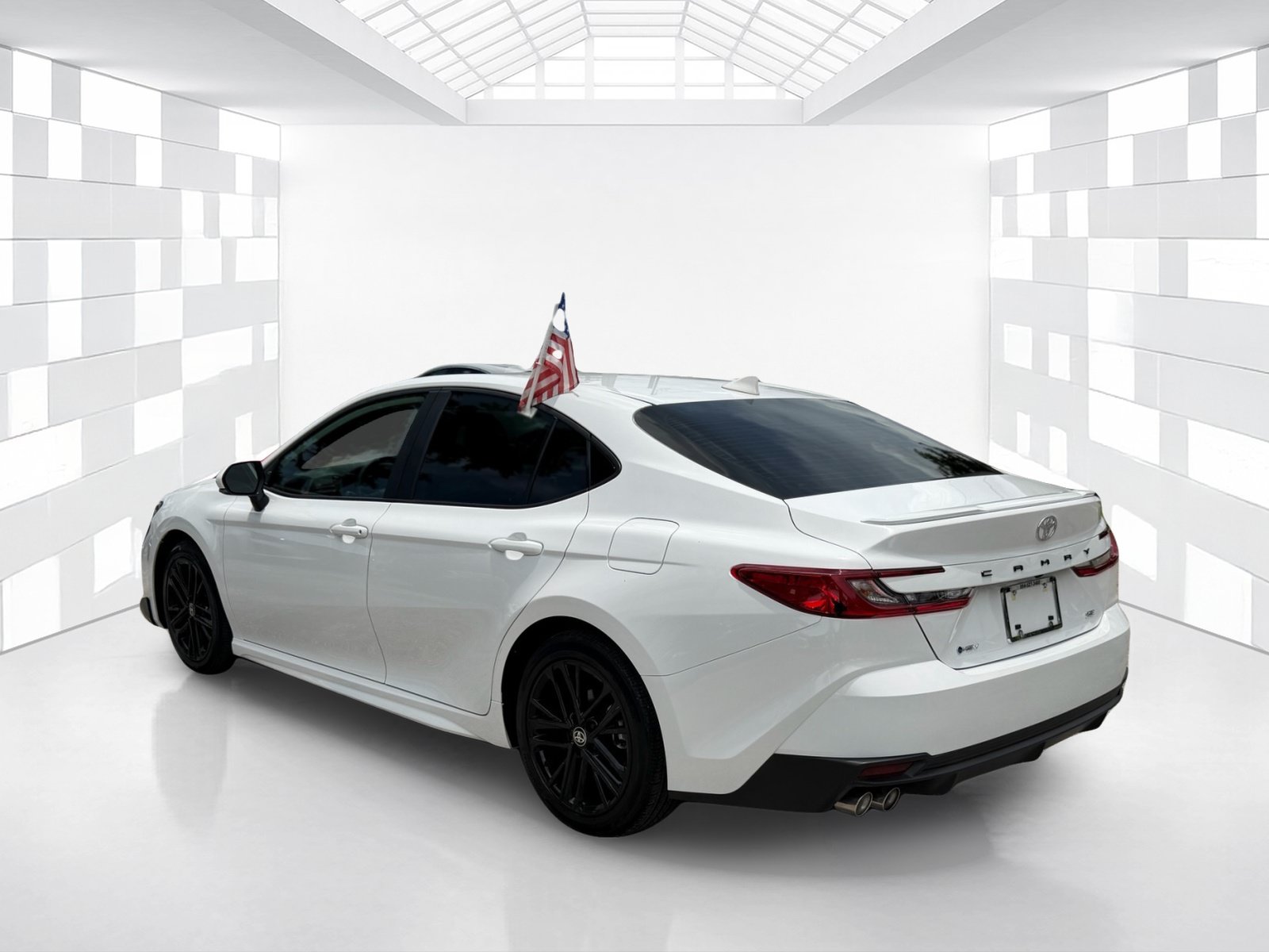 Used 2026 Toyota Camry SE FWD image 5
