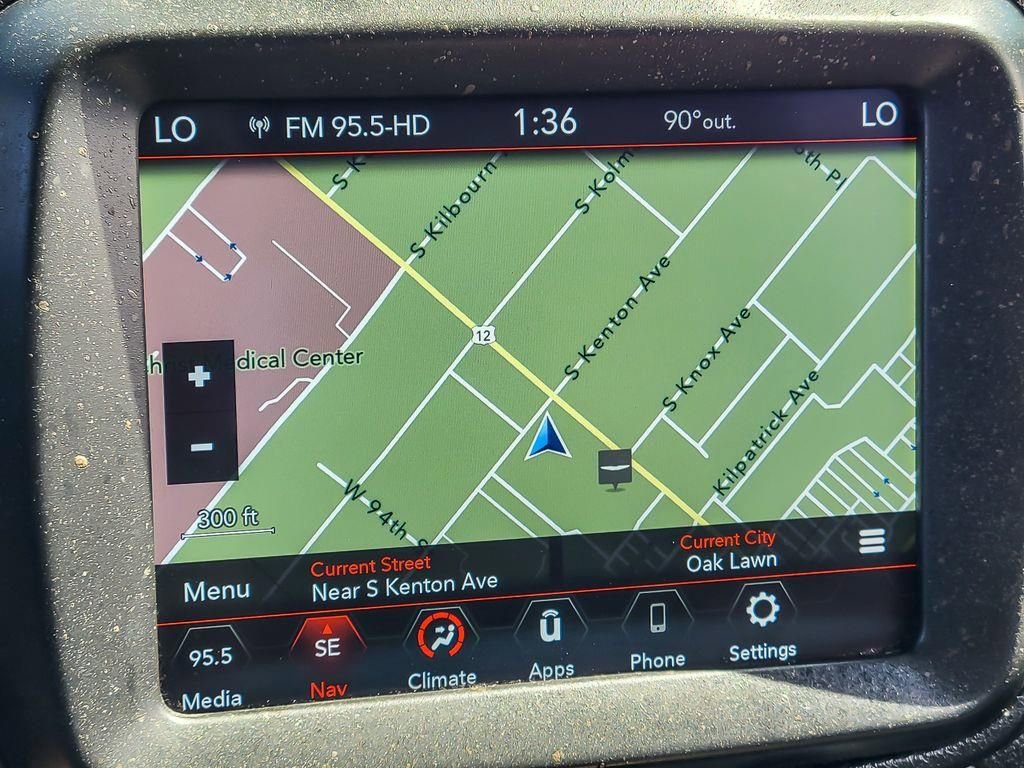 Used 2021 Jeep Renegade Latitude FWD image 12