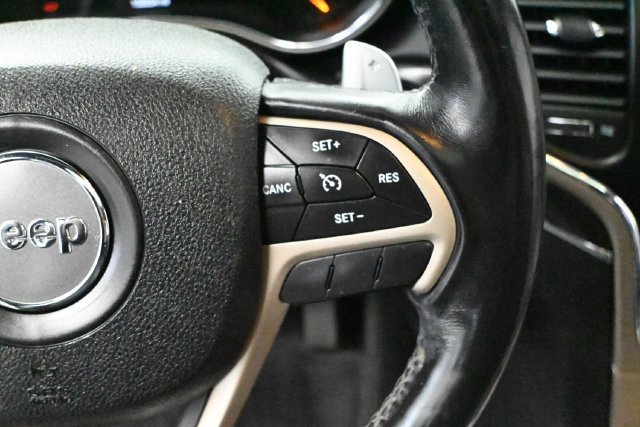 Used 2015 Jeep Grand Cherokee Limited w/ Trailer Tow Group IV AWD/4WD image 22