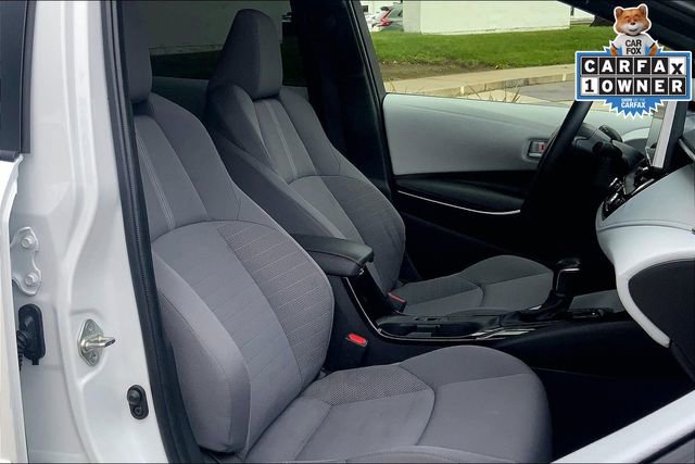 Used 2025 Toyota Corolla SE w/ SE Premium Package image 7