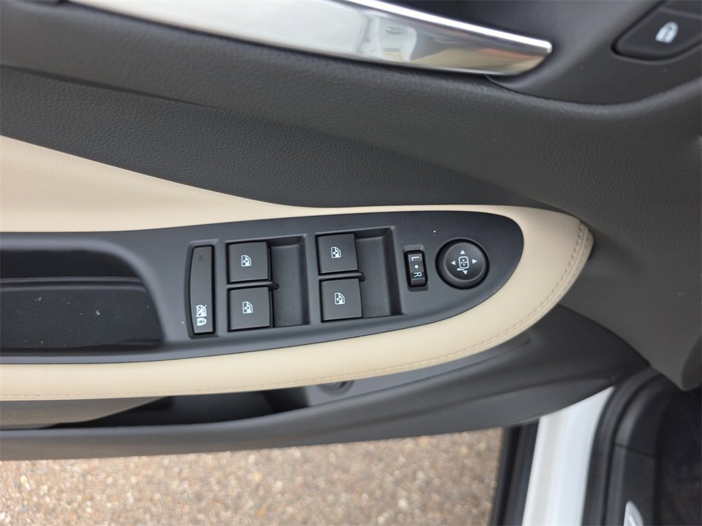 Certified 2019 Buick Envision Essence w/ LPO, Cargo Package image 28