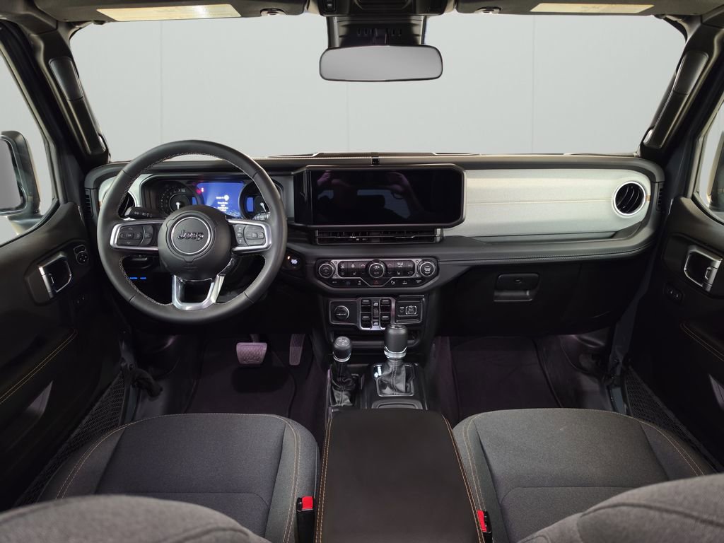 Used 2025 Jeep Wrangler Unlimited Sahara w/ Safety Group image 14