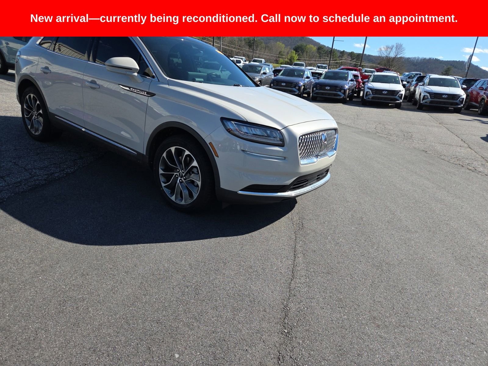 Used 2022 Lincoln Nautilus Reserve image 7