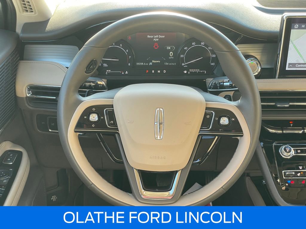Used 2022 Lincoln Corsair AWD w/ Equipment Group 101A image 28