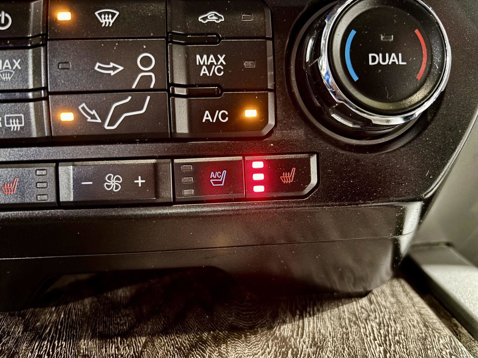 Used 2019 Ford F450 Lariat w/ Lariat Ultimate Package image 5