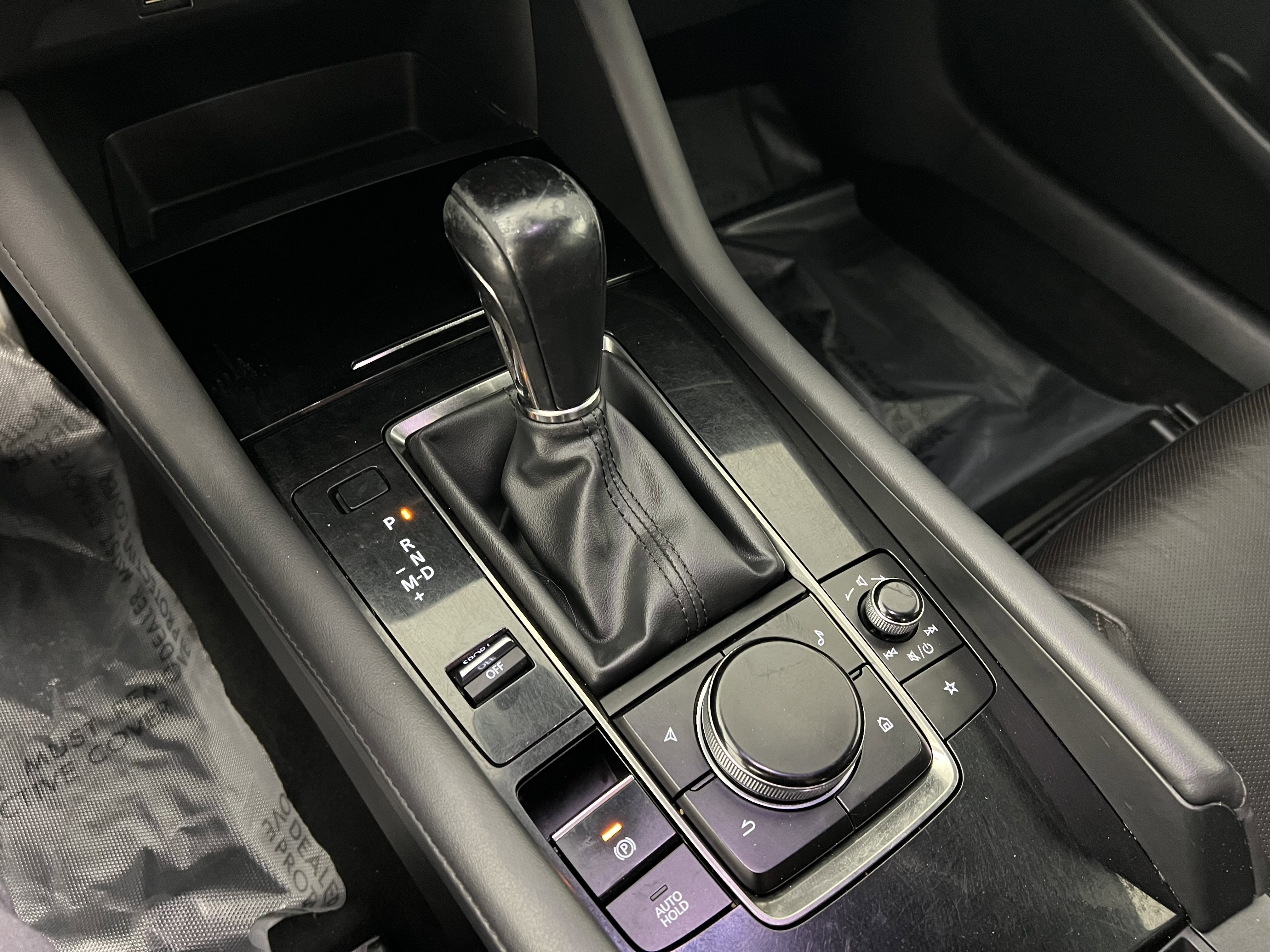 Used 2019 MAZDA MAZDA3 Hatchback w/ Premium Package image 29