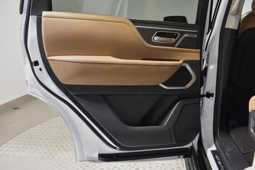 New 2026 INFINITI QX80 Luxe w/ Cargo Package AWD/4WD image 29