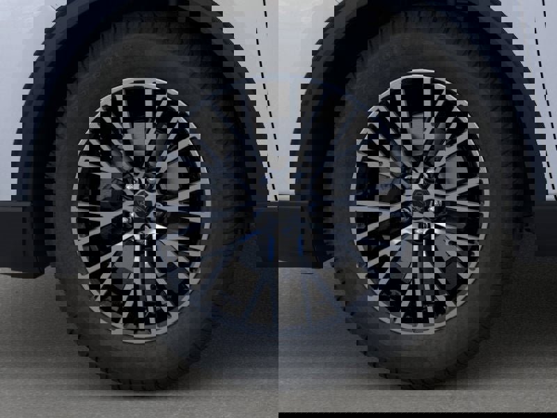 New 2025 Ford Escape SE w/ PHEV Premium Package image 19